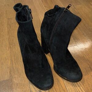 Arturo Chiang Black Suede Ankle Boots
